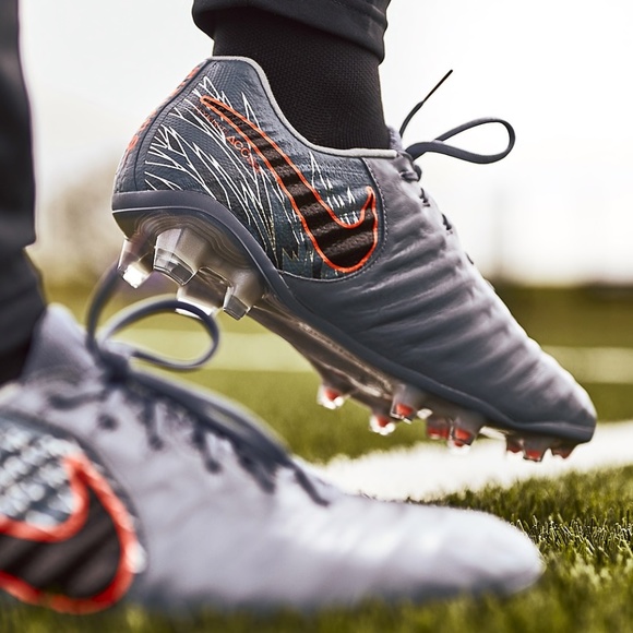 Nike Legend 7 Elite Tiempo FG Men's Cleats - Picture 5 of 8